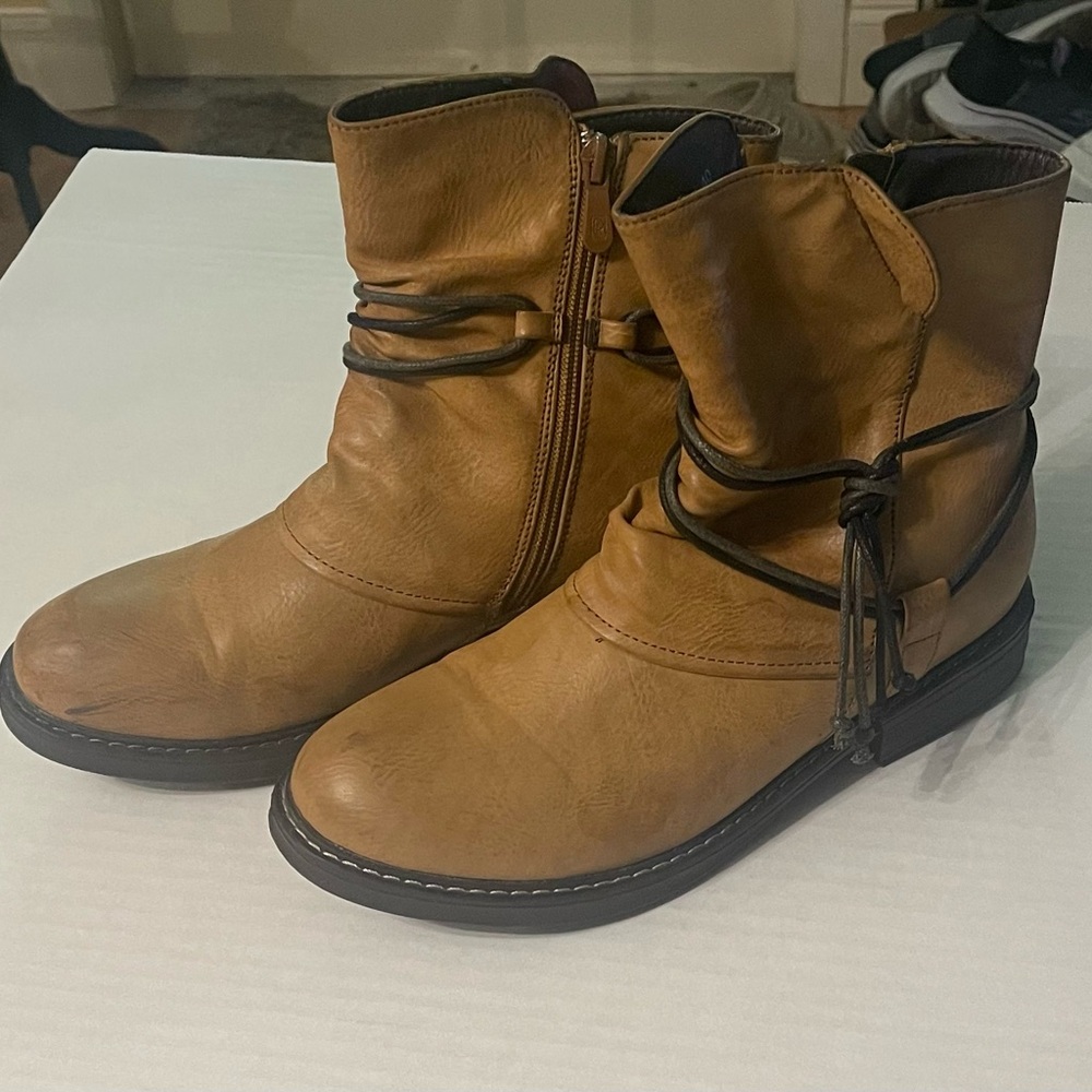 Patrizia Chukka Zip Ankle Boots EU 40 US 9 Brown Synthetic Faux Lined w/cushion
